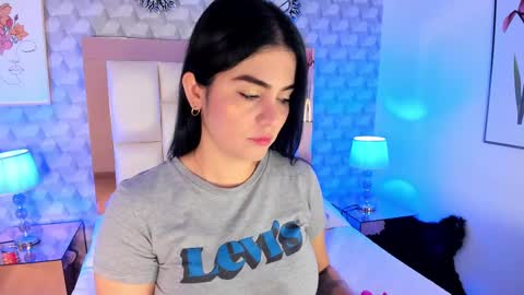 Snapshot of sasha_sims chatting on October 15, 2025, 11:54 am Camila  online show from October 15, 2025, 11:54 am