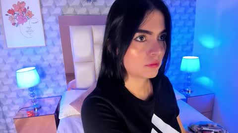 Snapshot of sasha_sims chatting on October 25, 2025, 11:40 am Camila  online show from October 25, 2025, 11:40 am