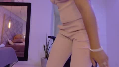 Snapshot of sasha_sinne chatting on May 22, 2026, 10:54 am sasha_sinne online show from May 22, 2026, 10:54 am