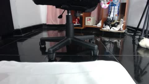 Snapshot of sasha_start chatting on February 17, 2026, 9:06 am sasha start online show from February 17, 2026, 9:06 am