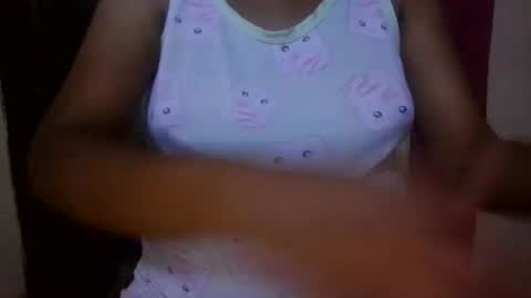 Snapshot of sasha_unlimtd chatting on April 19, 2026, 3:00 pm sasha_unlimtd online show from April 19, 2026, 3:00 pm