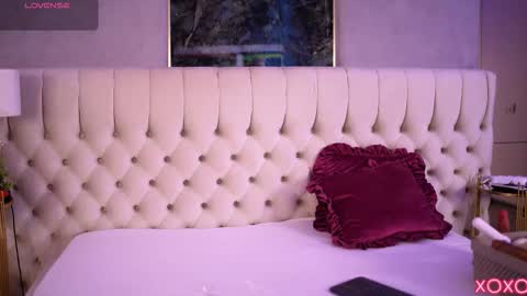 Dennise online show from October 25, 2025, 6:46 pm