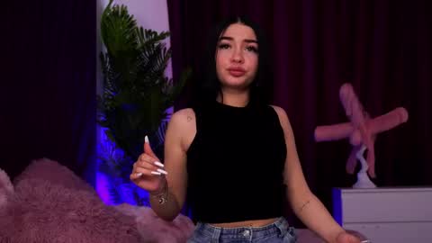 Snapshot of sashalorrenz chatting on April 23, 2026, 12:29 pm Sasha online show from April 23, 2026, 12:29 pm