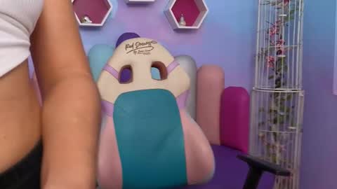 SashaMonroee  online show from October 26, 2025, 11:09 pm