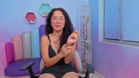 SashaMonroee  online show from December 21, 2025, 4:52 am