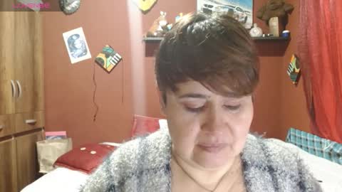 S A S H A R O S E online show from October 18, 2025, 1:01 pm