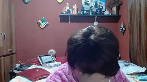 S A S H A R O S E online show from February 12, 2026, 12:11 pm