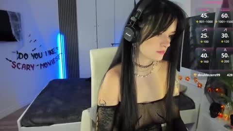 Sasha  online show from October 31, 2025, 2:40 pm