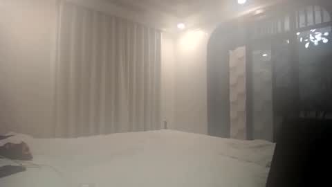 Sasha online show from November 14, 2025, 1:10 pm