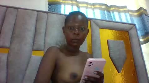 Snapshot of sashay_dario chatting on January 2, 2025, 4:30 am sashay_dario online show from January 2, 2025, 4:30 am