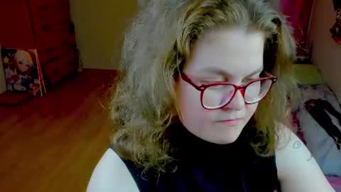 Snapshot of sashy_way chatting on June 18, 2026, 8:46 pm .Alexandra online show from June 18, 2026, 8:46 pm