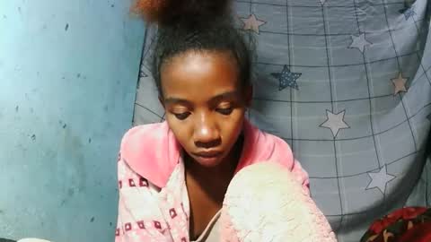 sasivia08 online show from May 5, 2026, 1:57 am