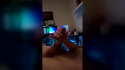 saskatertt24 online show from February 8, 2026, 3:32 am