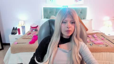 Snapshot of saskia_vellour chatting on February 4, 2026, 7:31 pm saskia_vellour online show from February 4, 2026, 7:31 pm