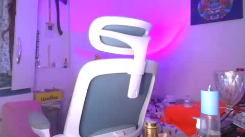 sassas2 online show from October 24, 2025, 9:33 pm