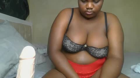 sassie_bee online show from December 9, 2024, 1:51 am