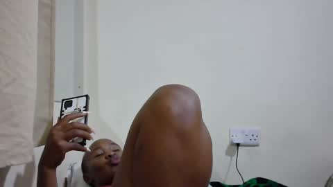 sassy_bella online show from February 12, 2025, 6:09 pm