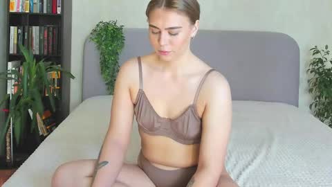 Snapshot of sassy_jam chatting on October 11, 2025, 7:07 am Sassy online show from October 11, 2025, 7:07 am