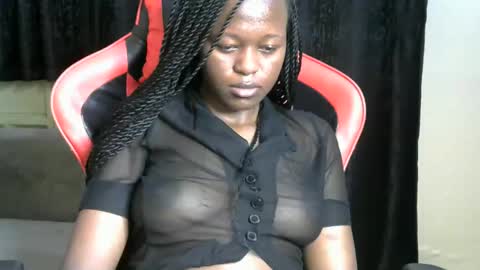 sassy_lyne online show from May 8, 2026, 5:02 am