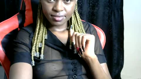sassy_lyne online show from June 19, 2026, 10:46 pm