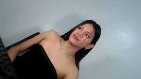 sassy_monie online show from January 8, 2025, 2:57 am