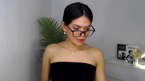 sassy_monie online show from January 27, 2025, 1:48 am