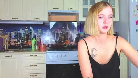 Snapshot of sassy_seasons chatting on September 29, 2025, 11:48 am sassy_seasons online show from September 29, 2025, 11:48 am