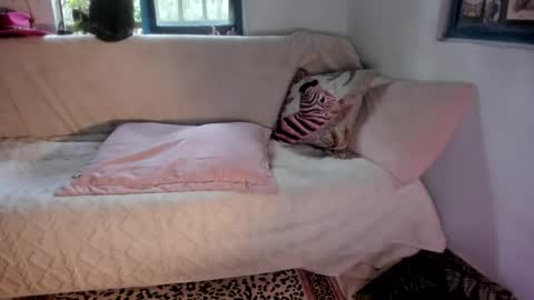 Snapshot of sassy_xyou chatting on April 9, 2026, 8:25 pm Ms. Oh online show from April 9, 2026, 8:25 pm