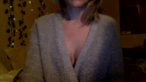Sassyella online show from March 8, 2025, 10:43 am
