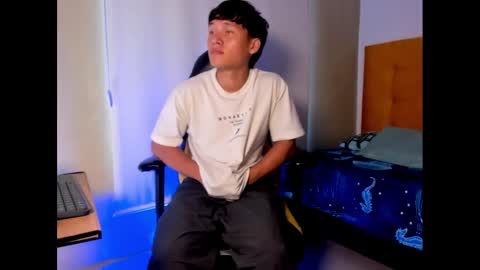 Snapshot of sasuke_uchiha12 chatting on February 3, 2025, 7:52 pm Evans Williams online show from February 3, 2025, 7:52 pm