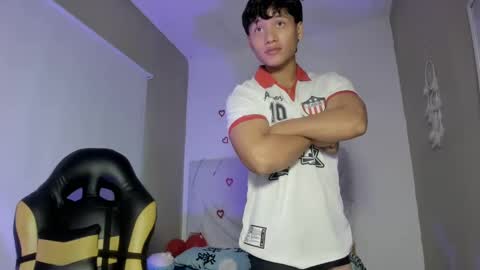 Snapshot of sasuke_uchiha12 chatting on February 16, 2025, 10:21 pm Evans Williams online show from February 16, 2025, 10:21 pm