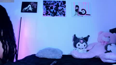 Snapshot of satanbabee_ chatting on May 14, 2026, 11:22 pm im expecting 300 thumbs up on my altar online show from May 14, 2026, 11:22 pm