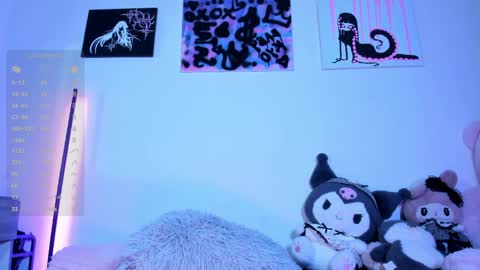 Snapshot of satanbabee_ chatting on May 15, 2026, 11:01 pm im expecting 300 thumbs up on my altar online show from May 15, 2026, 11:01 pm