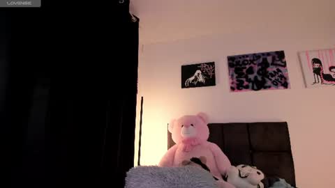 Snapshot of satanbabee_ chatting on July 16, 2026, 1:00 am im expecting 300 thumbs up on my altar online show from July 16, 2026, 1:00 am