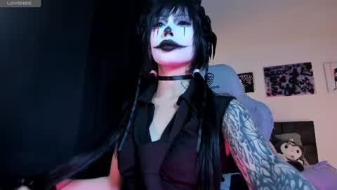 Snapshot of satanbabee_ chatting on July 25, 2026, 1:04 am im expecting 300 thumbs up on my altar online show from July 25, 2026, 1:04 am