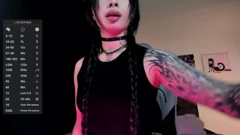 Snapshot of satanbabee_ chatting on July 27, 2026, 11:34 pm im expecting 300 thumbs up on my altar online show from July 27, 2026, 11:34 pm