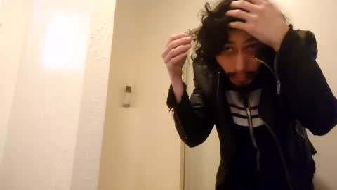 pinkWineboy online show from December 25, 2024, 4:22 pm