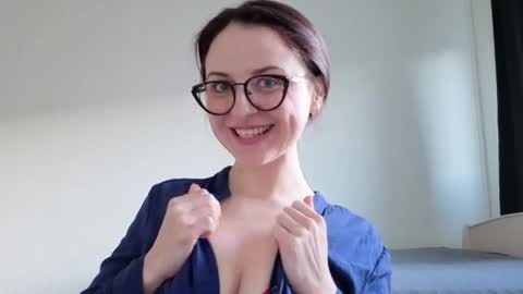 Snapshot of satin_sin chatting on April 7, 2026, 5:13 pm Lori online show from April 7, 2026, 5:13 pm