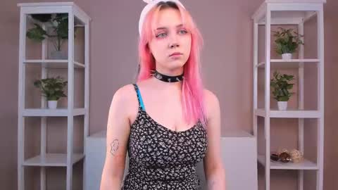 Lin online show from March 10, 2026, 5:01 am