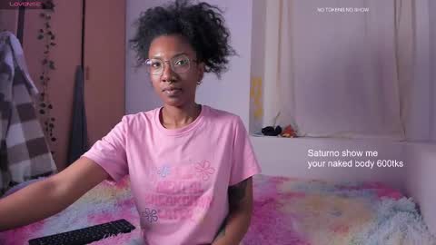 saturno_vibes online show from January 22, 2025, 11:56 am