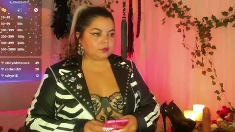 Gina George online show from December 17, 2024, 12:45 am