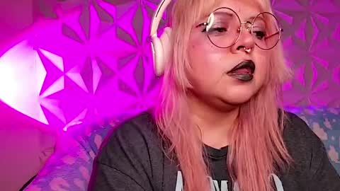 Gina George online show from May 3, 2026, 12:16 am