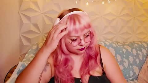 Gina George online show from June 3, 2026, 12:57 am
