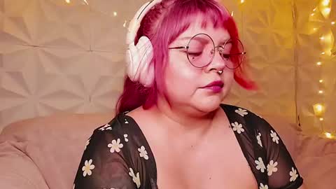 Gina George online show from July 19, 2026, 12:25 am