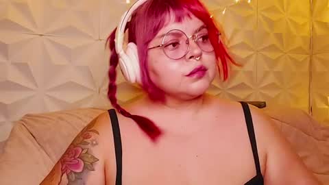Gina George online show from July 21, 2026, 12:02 am