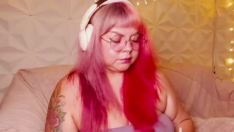 Gina George online show from July 22, 2026, 11:40 pm