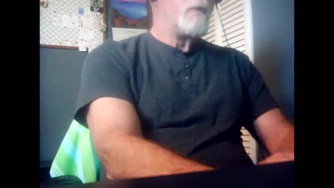 Snapshot of satyr64 chatting on October 8, 2025, 8:17 pm satyr64 online show from October 8, 2025, 8:17 pm