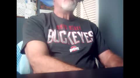 Snapshot of satyr64 chatting on October 20, 2025, 2:39 pm satyr64 online show from October 20, 2025, 2:39 pm