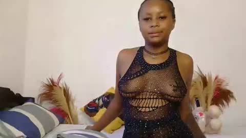 Snapshot of saucy_angels chatting on October 11, 2025, 5:39 am Saucy online show from October 11, 2025, 5:39 am