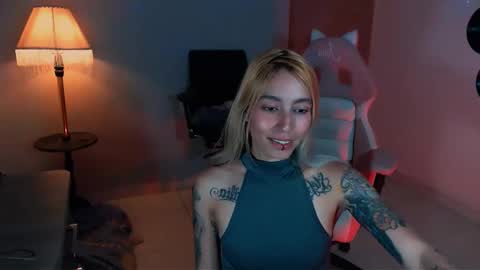 I AM JENN  online show from December 2, 2024, 1:58 am